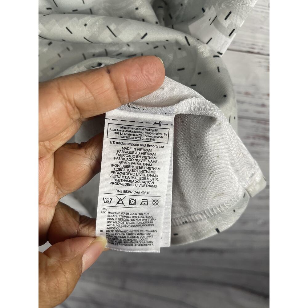 Adidas Shirt Men's SZ M White Gray Tan AOP Jersey Three Stripes Athletic DZ9536 - Picture 8 of 10